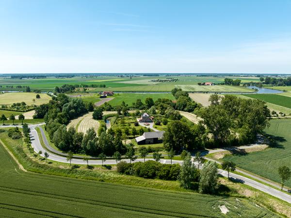 Dronebeeld van de Kruisdijkschans