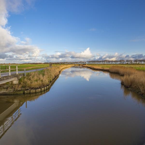 Kanaal door de Oude Veerse weg