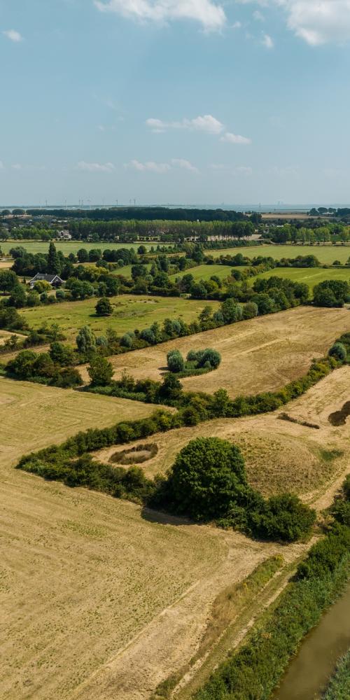 Hoeve van der Meulen luchtfoto Zeeuws boerenlandschap