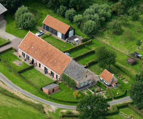 Dronebeeld van Hoeve van der Meulen